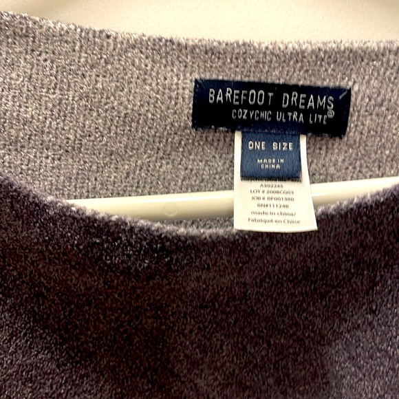Barefoot Dreams pullover - Picture 2 of 3